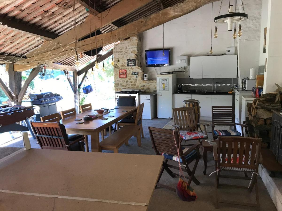 ホテル French Fields Luxury Glamping Original Mongolian Yurt Le-Vieux-Cerier エクステリア 写真