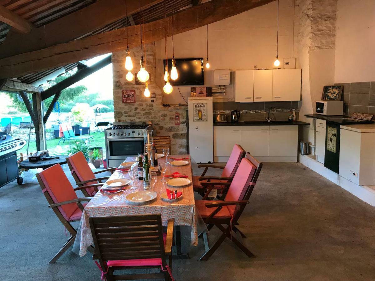 ホテル French Fields Luxury Glamping Original Mongolian Yurt Le-Vieux-Cerier エクステリア 写真